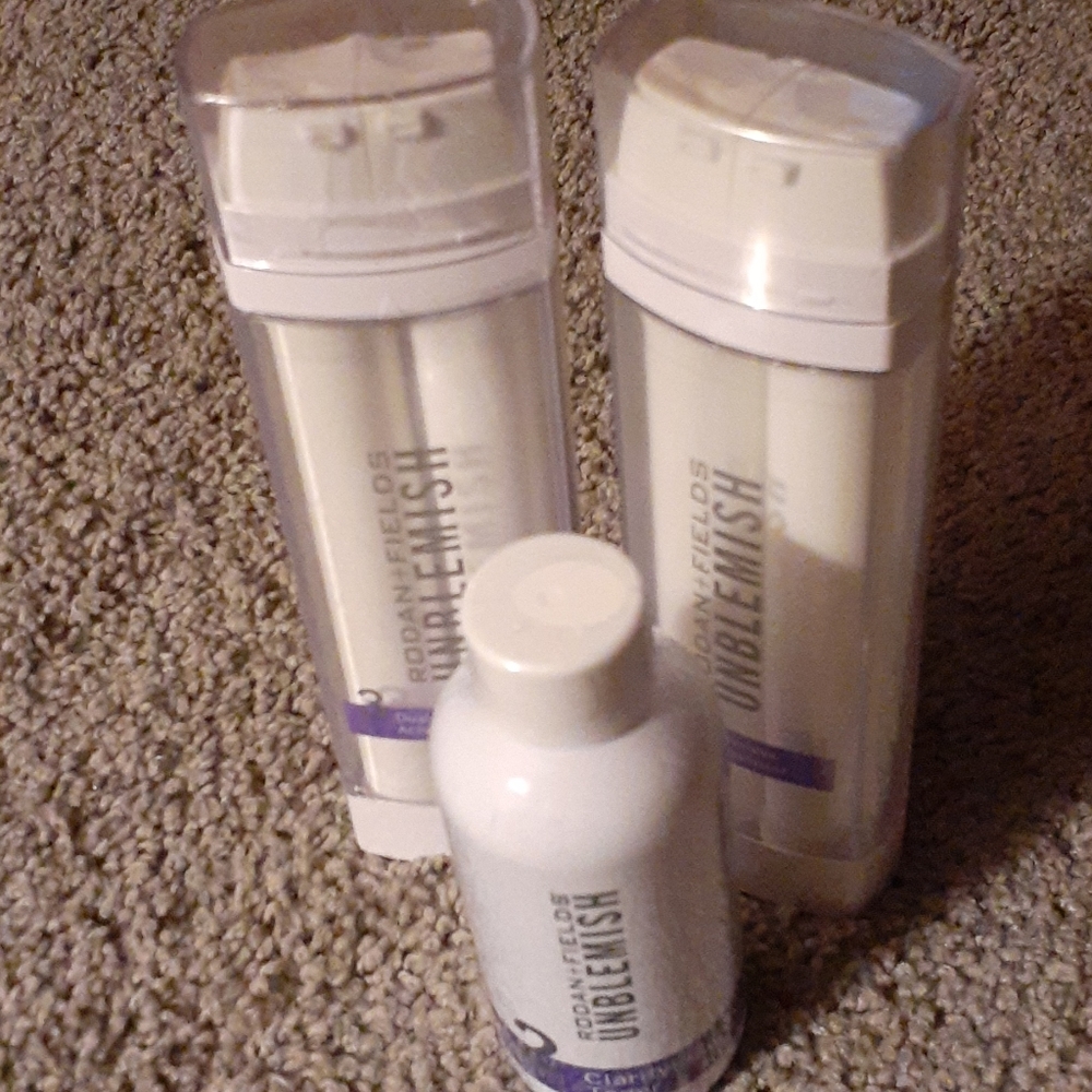 Dual acne treatment and toner
